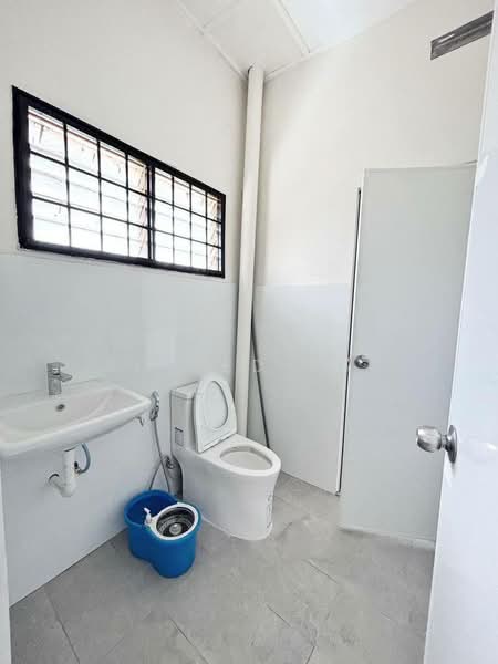 Rumah Teres 2 Tingkat untuk Disewa di Johor Bahru (Johor) - Alfred Yap - Bathroom - PropertyGuru.com.my