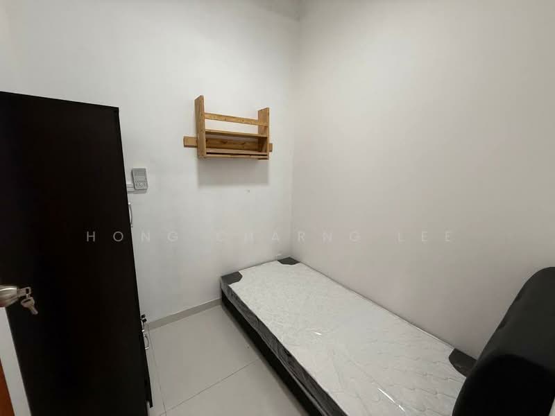 Kondominium untuk Disewa di Bay Point @ Country Garden Danga Bay - Hong Charng Lee - Bedroom - PropertyGuru.com.my