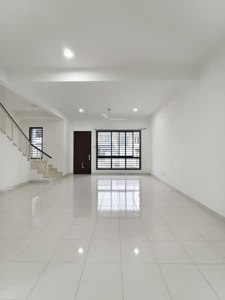 2-storey Terraced House for Sale in Taman Austin Duta (Tebrau) - William Tay - Living Room - PropertyGuru.com.my