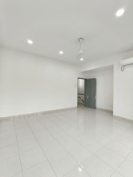 2-storey Terraced House for Sale in Taman Austin Duta (Tebrau) - William Tay - Interior - PropertyGuru.com.my