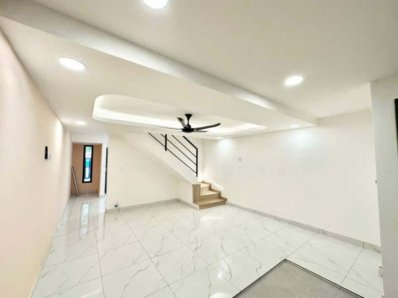 2-storey Terraced House for Sale in Taman Megah Ria (Masai) - Daniel Yong - Living Room - PropertyGuru.com.my