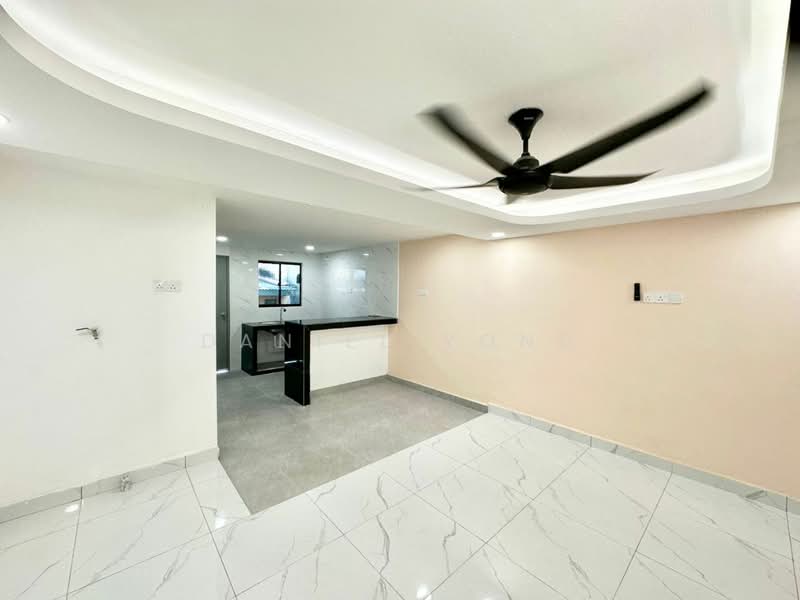 2-storey Terraced House for Sale in Taman Megah Ria (Masai) - Daniel Yong - Kitchen - PropertyGuru.com.my