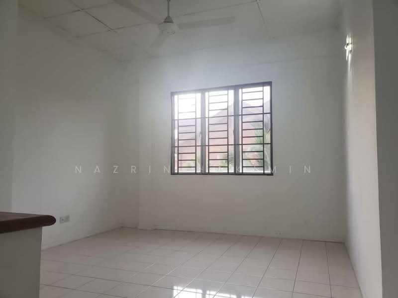 2-storey Terraced House for Sale in Alam Budiman (Shah Alam) - Nazrin Hakimin - Interior - PropertyGuru.com.my