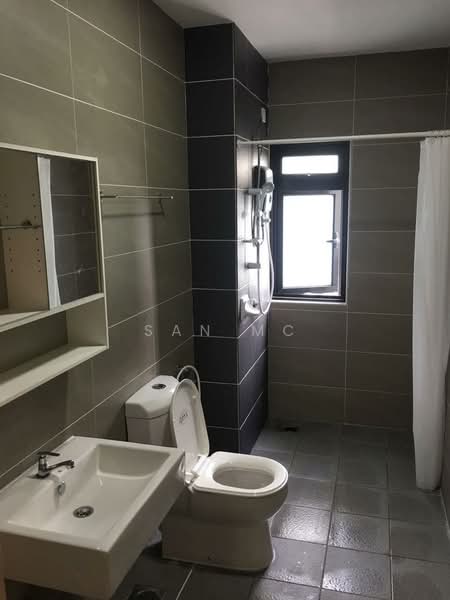 Service Residence for Sale at HYVE - San MC - Bathroom - PropertyGuru.com.my