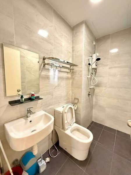 Kondominium untuk Disewa di SKS Pavillion Residences - Eugene Tneo - Bathroom - PropertyGuru.com.my