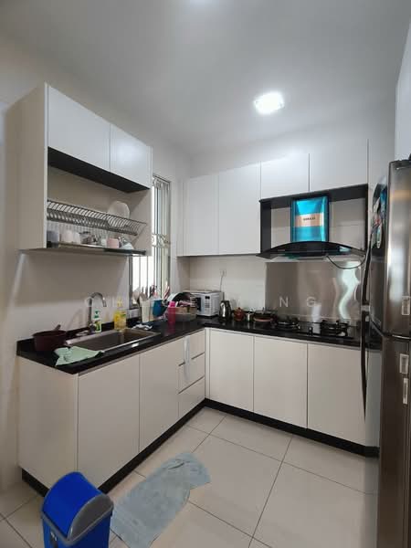 Servis Apartment untuk Disewa di Pinnacle Tower - Chloe Ying - Kitchen - PropertyGuru.com.my