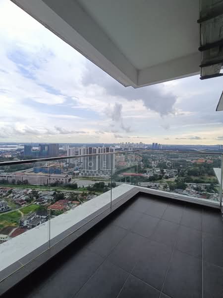 Servis Apartment untuk Disewa di Pinnacle Tower - Chloe Ying - Balcony - PropertyGuru.com.my