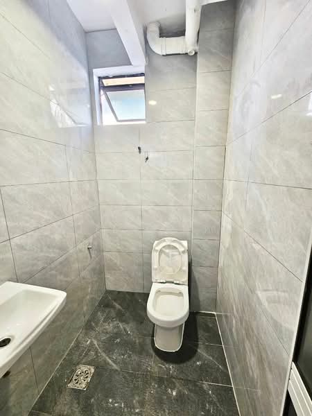 2-storey Terraced House for Sale in Permas Jaya (Johor Bahru) - William Tay - Bathroom - PropertyGuru.com.my