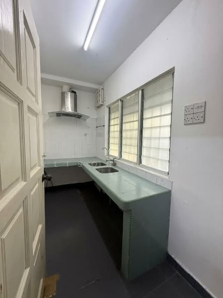 2-storey Terraced House for Sale in Taman Wangsa Permai (Kepong) - Alison Chiu - Kitchen - PropertyGuru.com.my