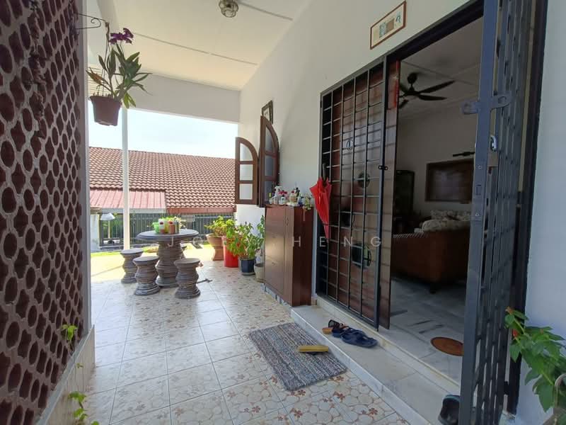 Rumah Banglo untuk Dijual di Ampangan (Negeri Sembilan) - Joey Heng - Exterior - PropertyGuru.com.my