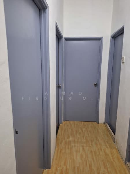 Apartment for Sale at Pangsapuri Megah Villa - Ahmad Firdaus Mahmod - Corridor - PropertyGuru.com.my