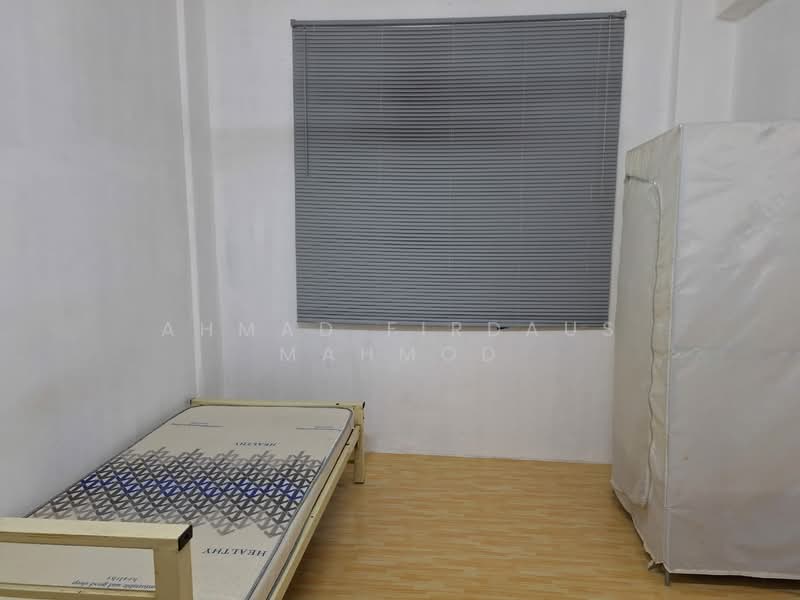 Apartment for Sale at Pangsapuri Megah Villa - Ahmad Firdaus Mahmod - Bedroom - PropertyGuru.com.my
