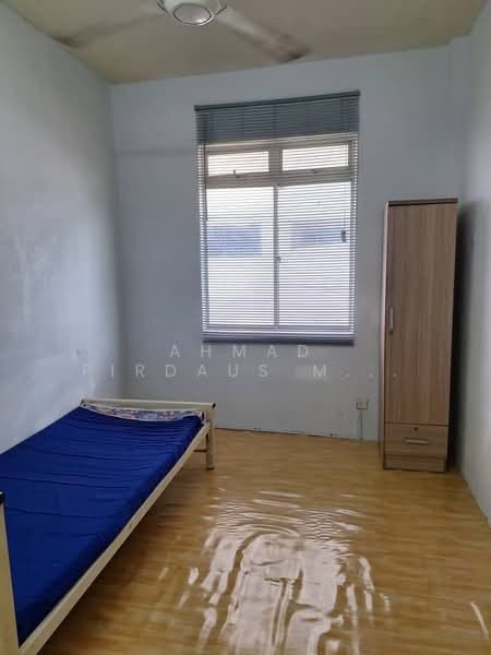 Apartment for Sale at Pangsapuri Megah Villa - Ahmad Firdaus Mahmod - Bedroom - PropertyGuru.com.my