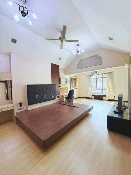 Semi-Detached House for Sale in Taman Impian Emas (Skudai) - Karl Lim - Bedroom - PropertyGuru.com.my
