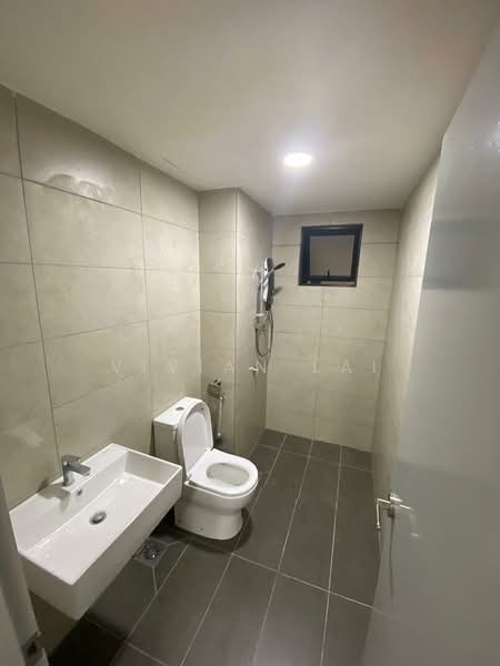 Servis Apartment untuk Disewa di M Luna - Vivian Lai - Bathroom - PropertyGuru.com.my