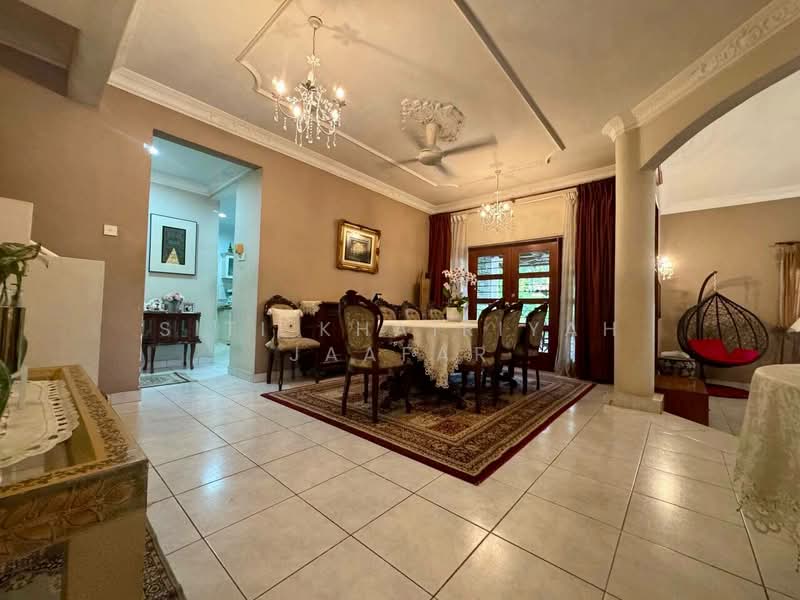 Semi-Detached House for Sale in Kota Damansara (Selangor) - SITI KHAIRIYAH JAAFAR - Dining Room - PropertyGuru.com.my