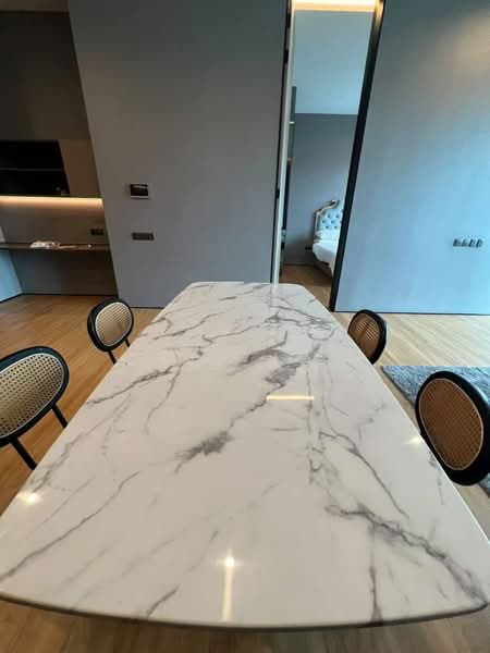 Servis Apartment untuk Disewa di City of Dreams - Jack Law - Dining Room - PropertyGuru.com.my