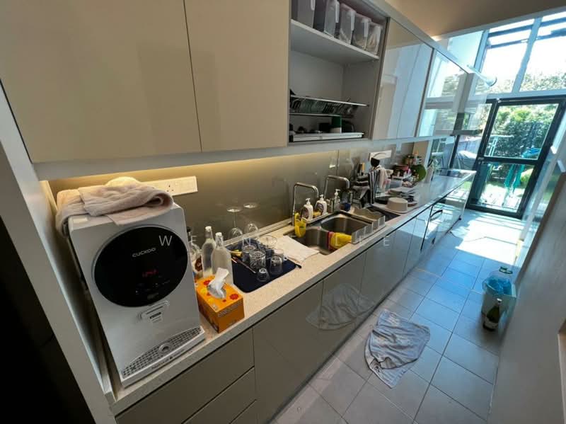 Rumah Teres 3 Tingkat untuk Disewa di Lake Fields (Sungai Besi) - Wennie Lee - Kitchen - PropertyGuru.com.my
