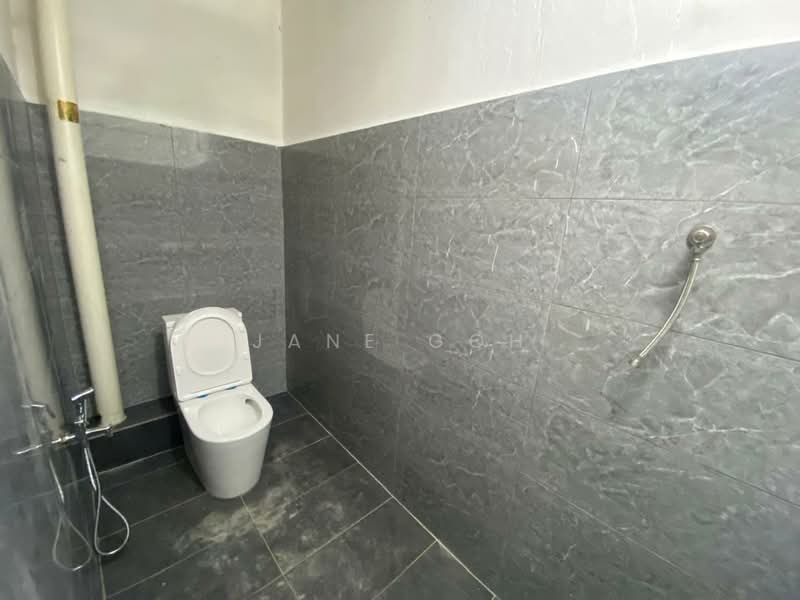 Factory for Rent in Taman Nagasari (Perai) - Jane Goh - Bathroom - PropertyGuru.com.my