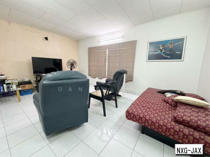 Rumah Banglo untuk Dijual di Taman Gembira (Klang) - Daniel Kok - Living Room - PropertyGuru.com.my