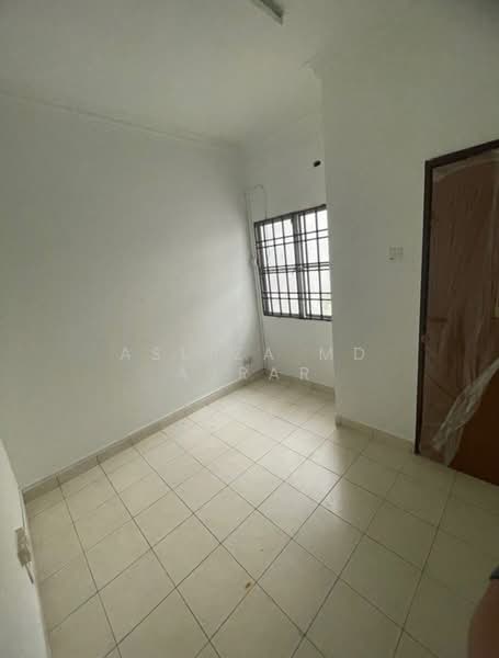 2-storey Terraced House for Sale in Usj 3 (Subang Jaya) - Asliza Md Asrar - Bedroom - PropertyGuru.com.my