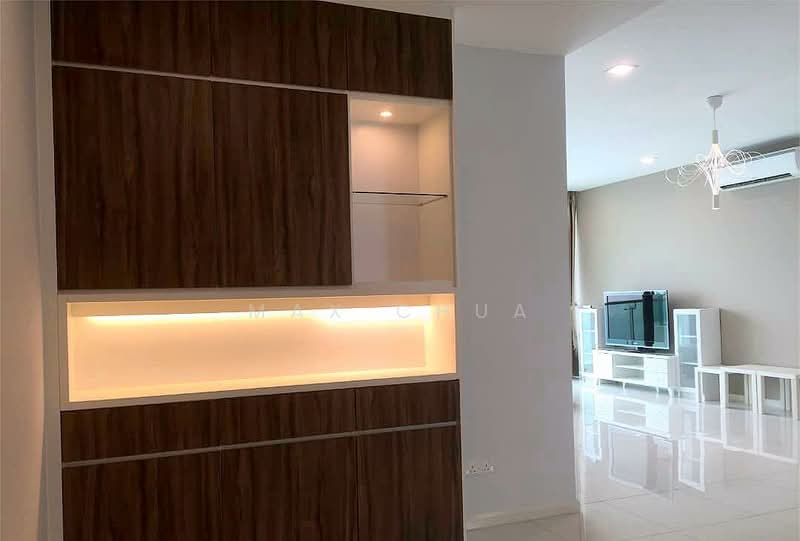 Kondominium untuk Disewa di LaCosta @ Sunway South Quay - Max Chua - Living Room - PropertyGuru.com.my