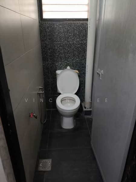 Shop for Rent in Taman Kajang Utama (Kajang) - Vincent Lee - Bathroom - PropertyGuru.com.my