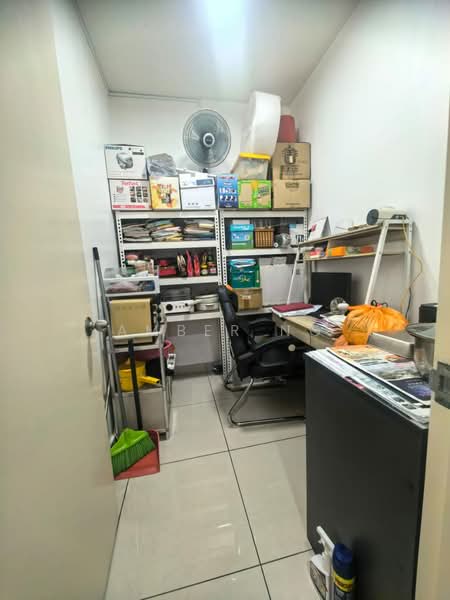 Service Residence for Sale at KL Traders Square - Amber Ng - Study - PropertyGuru.com.my