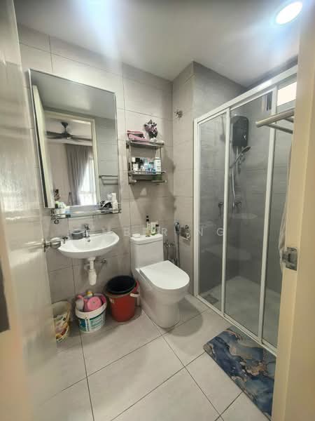 Service Residence for Sale at KL Traders Square - Amber Ng - Bathroom - PropertyGuru.com.my