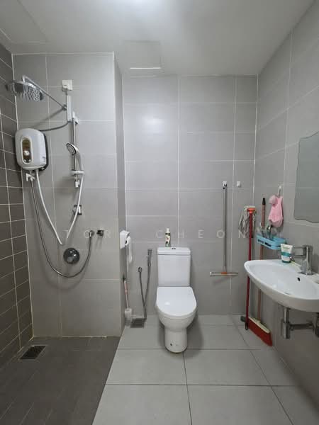 Kondominium untuk Disewa di PARC Regency (Residensi Masai) - Tori Cheon - Bathroom - PropertyGuru.com.my