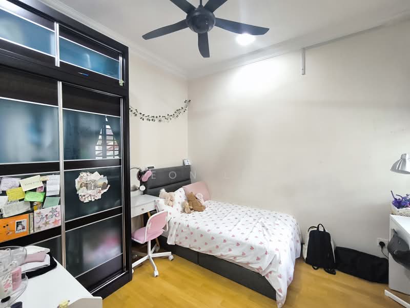 2-storey Terraced House for Sale in Bandar Kinrara Seksyen 9 (Bandar Kinrara) - Leon Lee - Bedroom - PropertyGuru.com.my