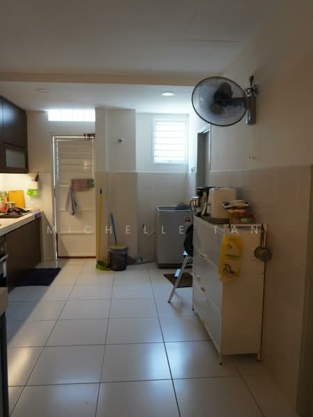 Rumah Teres untuk Dijual di Semenyih (Selangor) - Michelle Tan - Kitchen - PropertyGuru.com.my