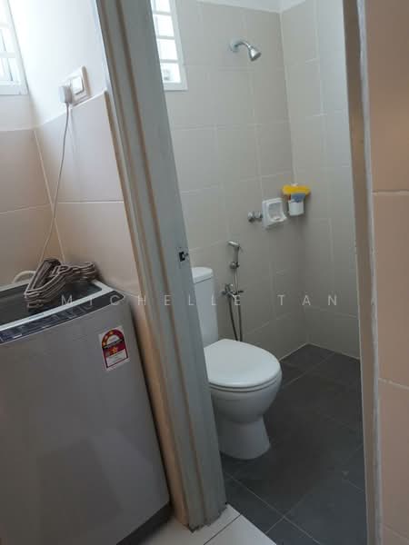 Rumah Teres untuk Dijual di Semenyih (Selangor) - Michelle Tan - Bathroom - PropertyGuru.com.my