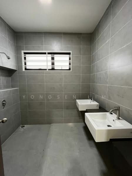 2-storey Terraced House for Rent in Bandar Rimbayu (Telok Panglima Garang) - Yongsen Lim - Bathroom - PropertyGuru.com.my