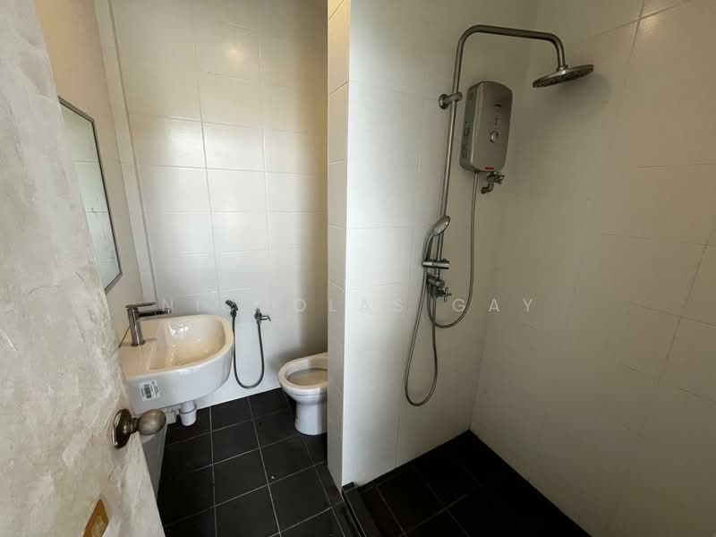 Condominium for Rent at Bukit Robson Condominium - Nicholas Gay - Bathroom - PropertyGuru.com.my