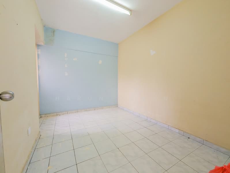 Apartment for Sale at Pangsapuri Subang Suria - Harun Osman - PropertyGuru.com.my