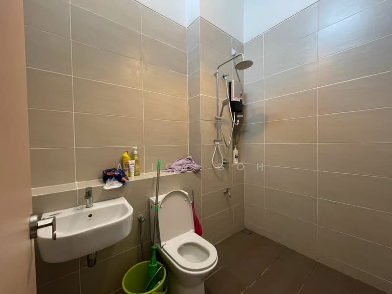 Rumah Kluster untuk Dijual di Iskandar Puteri (Nusajaya) (Johor) - Alice Goh - Bathroom - PropertyGuru.com.my