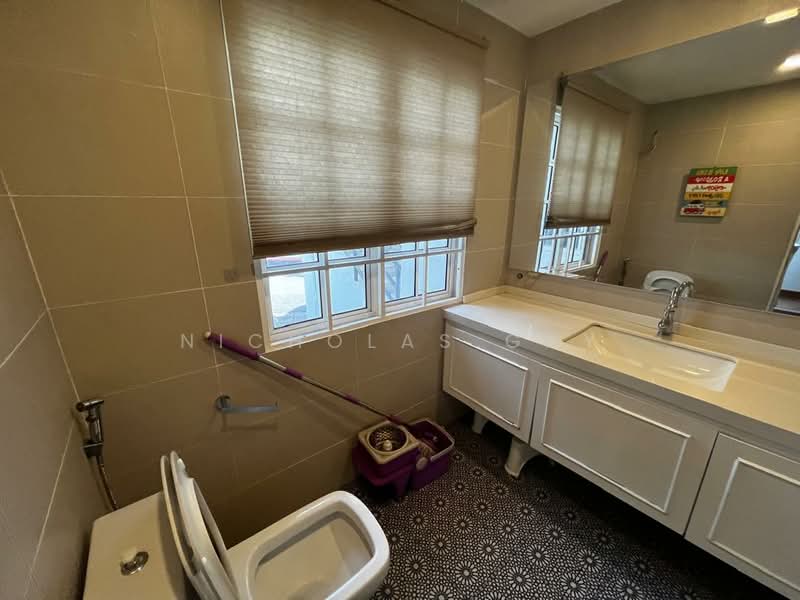 Condominium for Rent at Bukit Robson Condominium - Nicholas Gay - Bathroom - PropertyGuru.com.my