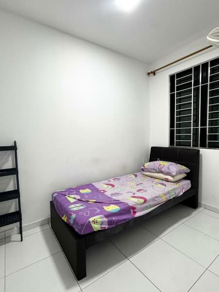 Service Residence for Sale at Sky Oasis Residence (Pangsapuri Oasis 1) - Kexin Hua - Bedroom - PropertyGuru.com.my