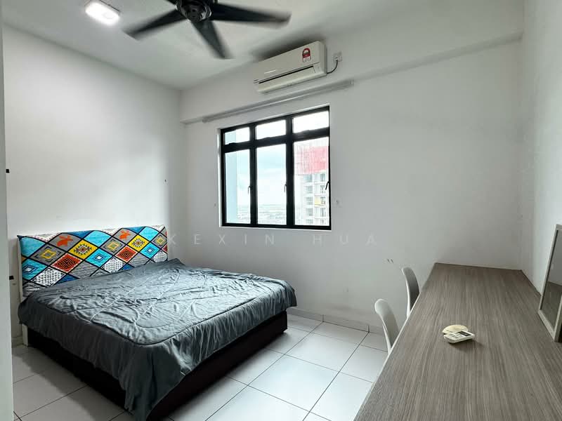 Service Residence for Sale at Sky Oasis Residence (Pangsapuri Oasis 1) - Kexin Hua - Bedroom - PropertyGuru.com.my