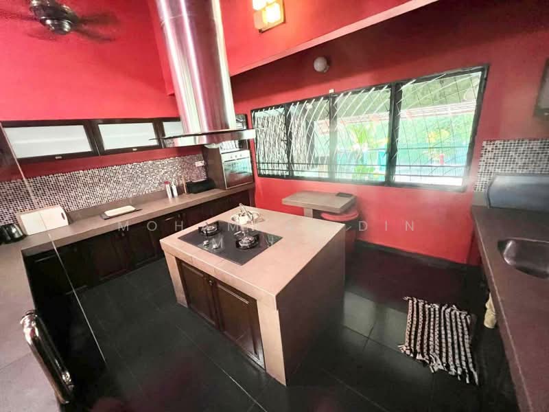 2-storey Terraced House for Sale in Ampang (Selangor) - Mohammad Din Majid - Kitchen - PropertyGuru.com.my