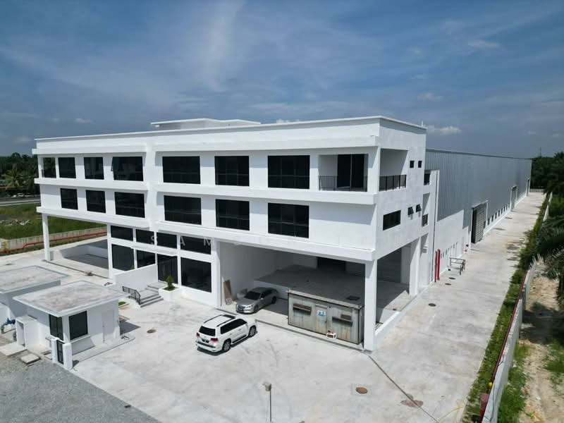 Factory for Rent in Kampung Bukit Changgang (Tanjong Duabelas) - Samson Tan - Exterior - PropertyGuru.com.my