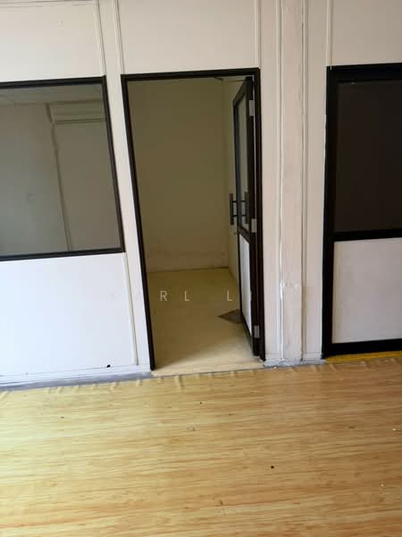 Kedai / Pejabat untuk Dijual di Taman Ungku Tun Aminah (Skudai) - Karl Lim - Interior - PropertyGuru.com.my