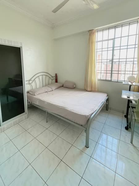 For Rent - Green Acre