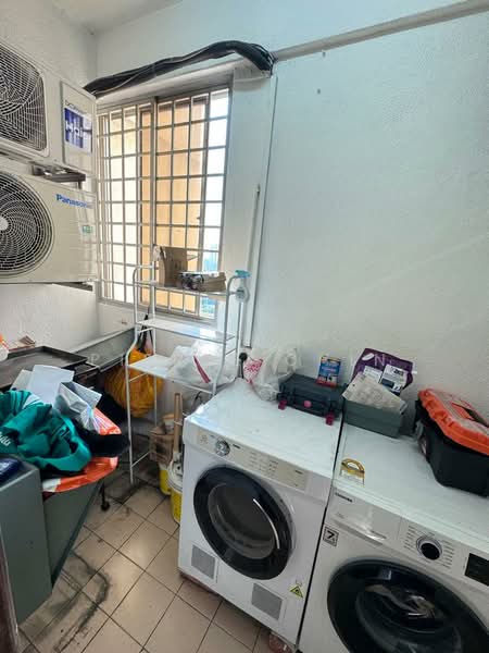 Apartment for Sale at Pangsapuri Persiaran Tanjung - Pierre Chin - Balcony - PropertyGuru.com.my