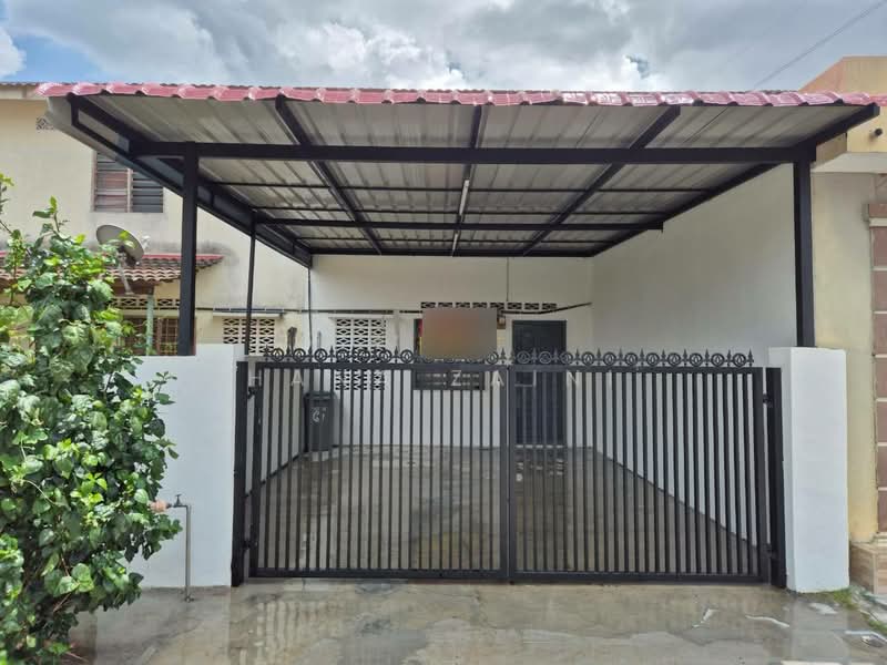 2-storey Terraced House for Sale in Bandar Springhill (Port Dickson) - Hana Zaini - Exterior - PropertyGuru.com.my