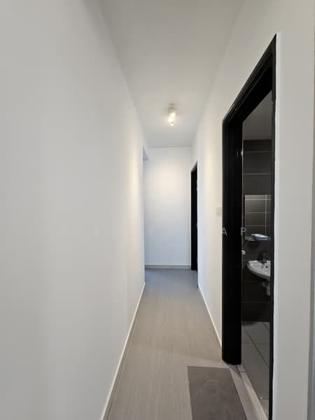 Kondominium untuk Dijual di Saville @ The Park - Tien Ee Yap - Corridor - PropertyGuru.com.my