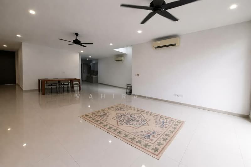 3-storey Terraced House for Sale in Cyberjaya (Selangor) - Mahirah . - Living Room - PropertyGuru.com.my