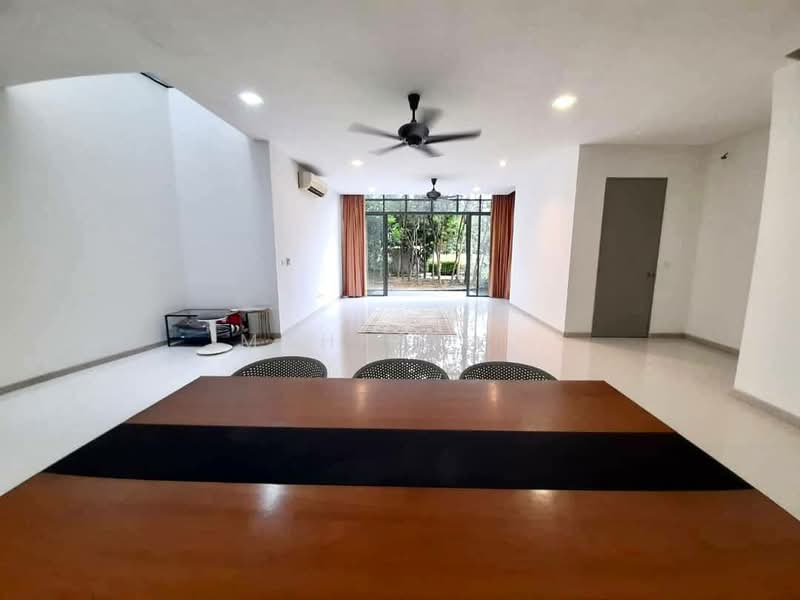 3-storey Terraced House for Sale in Cyberjaya (Selangor) - Mahirah . - Living Room - PropertyGuru.com.my