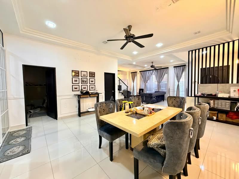 Rumah Teres 2 Tingkat untuk Dijual di D'Kayangan (Shah Alam) - Nahathir Shahabudin - Dining Room - PropertyGuru.com.my